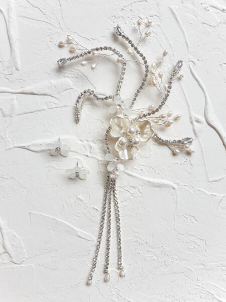 Spring Summer Earpiece - White Silver (Left)