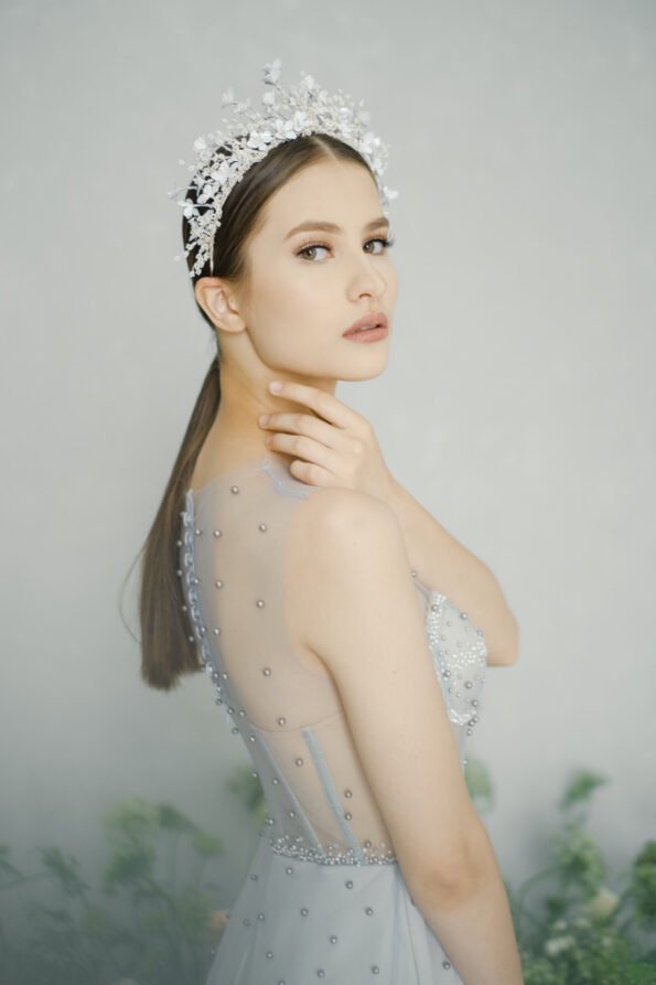 ACC-201900035-White-Flower-Garden-Crown-White-Silver-3