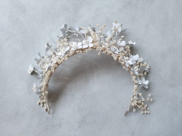 ACC-201900035-White-Flower-Garden-Crown-White-Silver