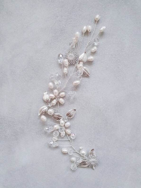 ACC-201900146-Alba-Hairvine-White-Silver