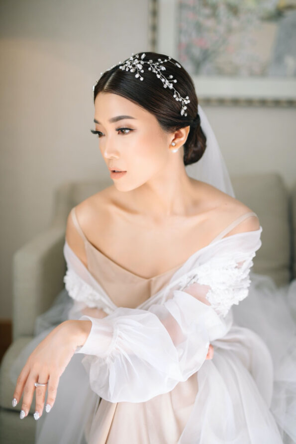 ACC-201900161-Entangled-Hairvine-White-Silver-3