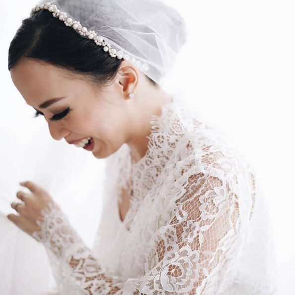 ACC-201900212-Serenity-Pearl-Headband-White-Silver-5