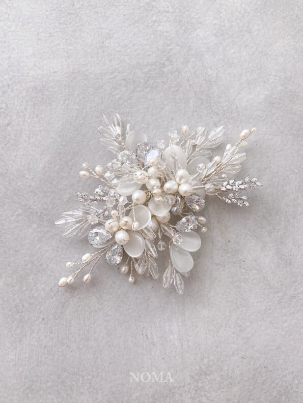 ACC-202000005-Extravagant-Shells-Brooch-White-Silver-2