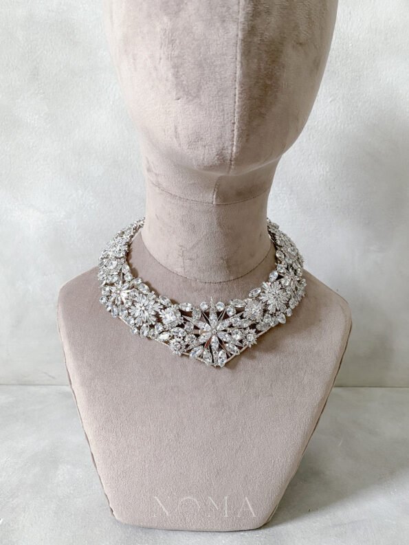 ACC-202000089-Meteor-Shower-CrownNecklace-White-Gold-1