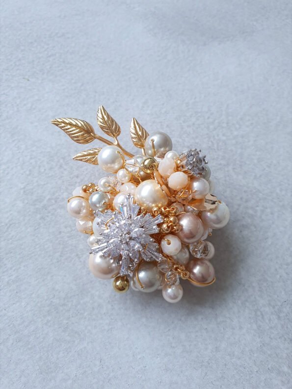 CHN-201900007-Empress-Brooch-Gold-Pink