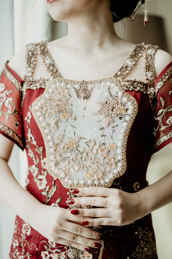 CHN-201900028-Dragon-Fields-Fan-Gold-4