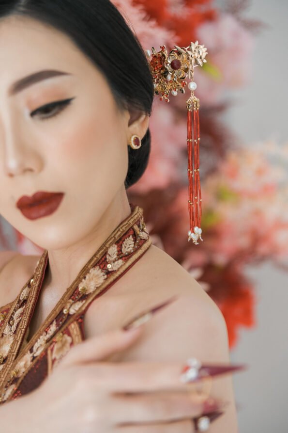 CHN-201900112-Blossoming-Empress-Hairpin-Gold-Red-Left-1