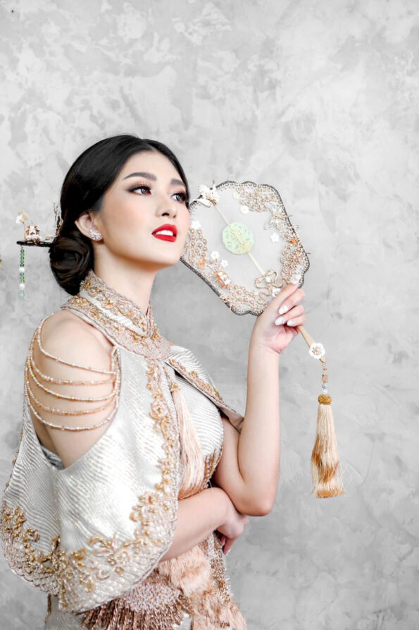 CHN-202000093-Pavilion-Garden-Wooden-Hairpin-Gold-Right-2