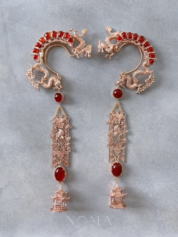 CHN-202200019-Runway-Dragon-Earpiece-Gold-Red-Left-1