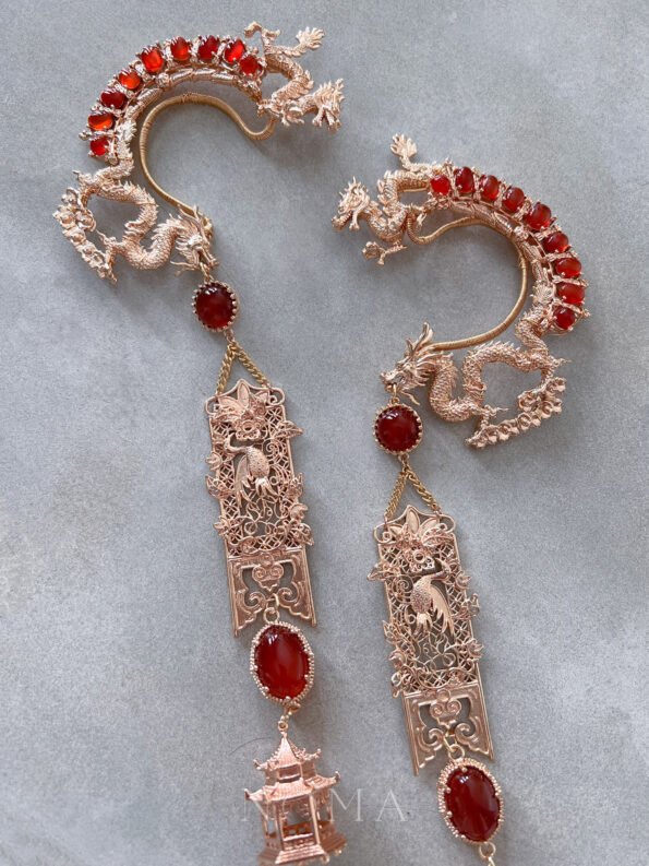 CHN-202200020-Runway-Dragon-Earpiece-Gold-Red-Right-2