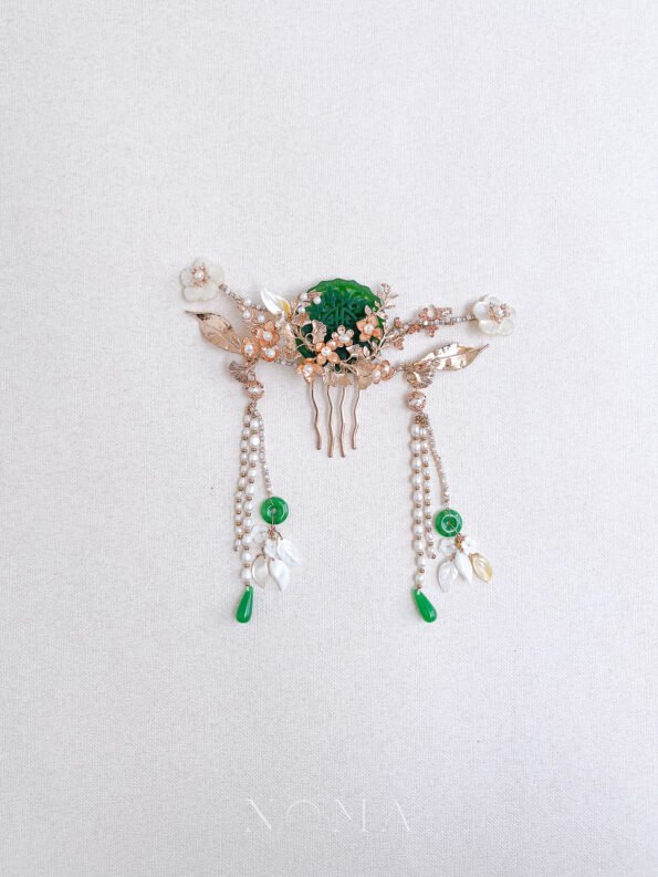 CHN-202200063 – Lush Jade Garden Haircomb – Gold – Jade – – C1