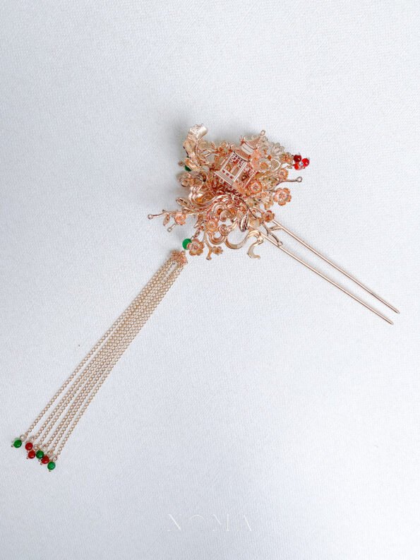 CHN-202200071-Branching-Pagoda-Garden-Hairpin-Gold-Red-Right-2