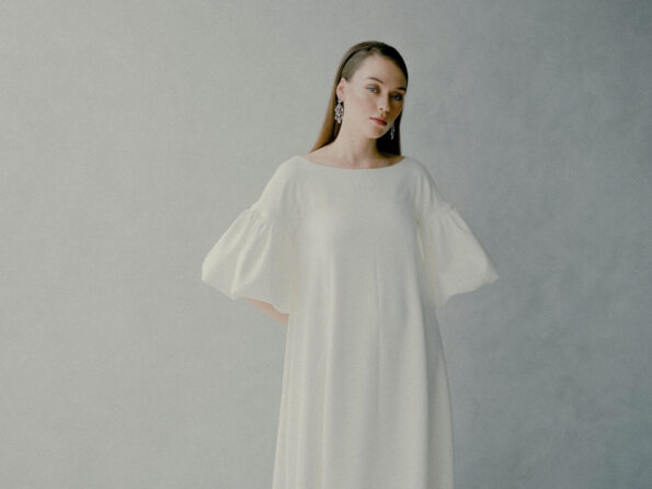 djw-201900155-extraordinaireearrings-rhodiumwhitegold-ruby-m3-jpg