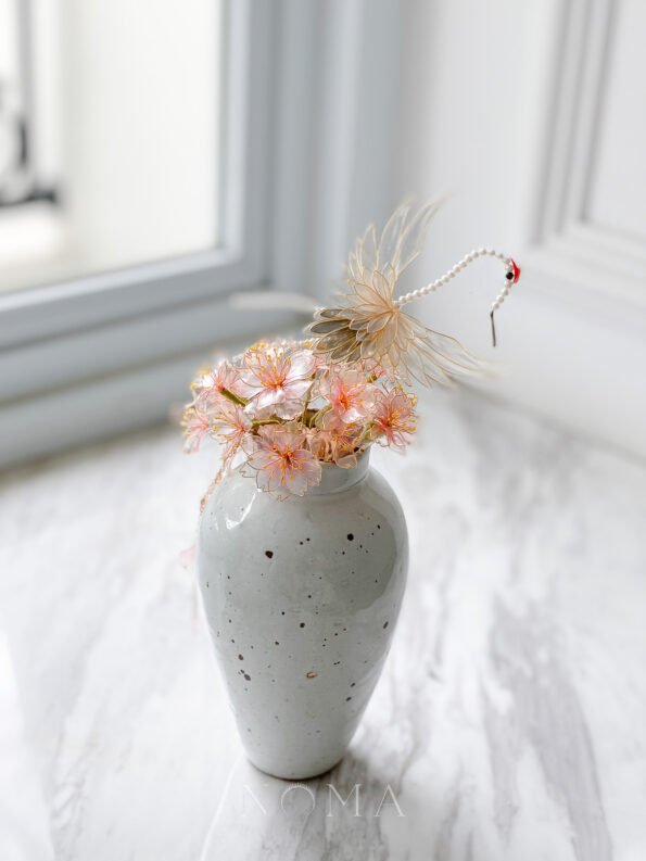 FLR-202000043-LR-Pink-Sakura-Haircomb-Gold-Pink