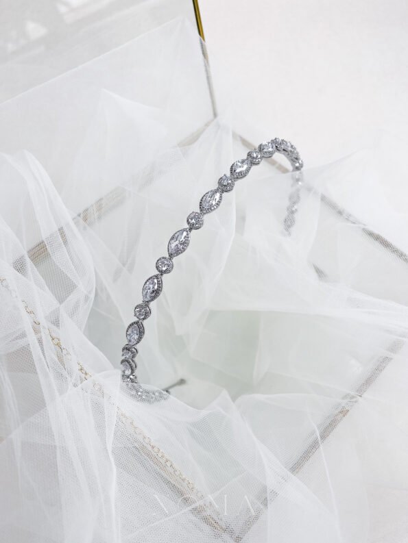 HBC-202000006-Marquise-Halo-Large-Headband-Rhodium-White-Gold-4