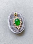 JJW-202100022-Superior-Oval-Jade-Fancy-Pendant-18k-Yellow-Gold