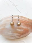 PJW-201900005-Dangling-Baroque-Pearl-Earrings-Unplated-Silver-Black-Pearl