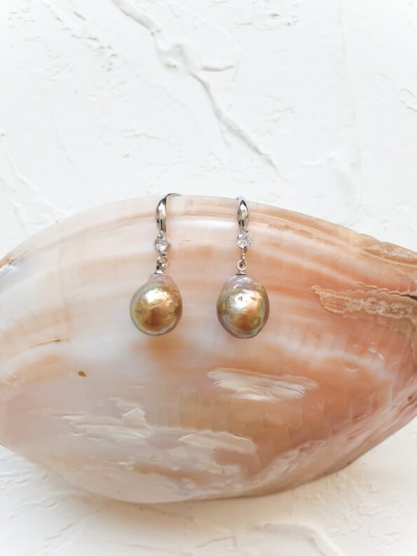 PJW-201900005-Dangling-Baroque-Pearl-Earrings-Unplated-Silver-Black-Pearl