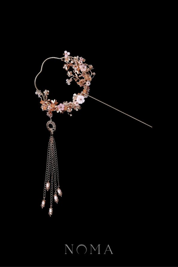CHN-202300021-Eight-Petals-Pagoda-Floral-Jardin-Hairpin-Gold-Pink-1
