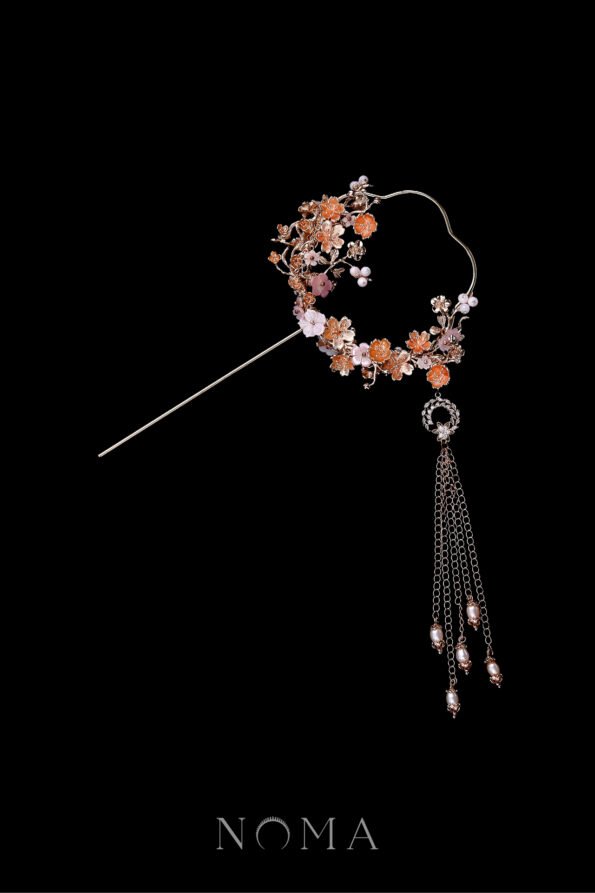 CHN-202300021-Eight-Petals-Pagoda-Floral-Jardin-Hairpin-Gold-Pink