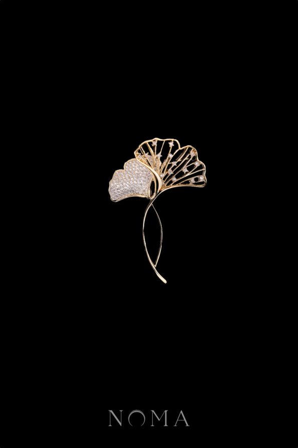 DJW-202300070-Ginkgo-Silhouette-Brooch-18k-Yellow-Gold