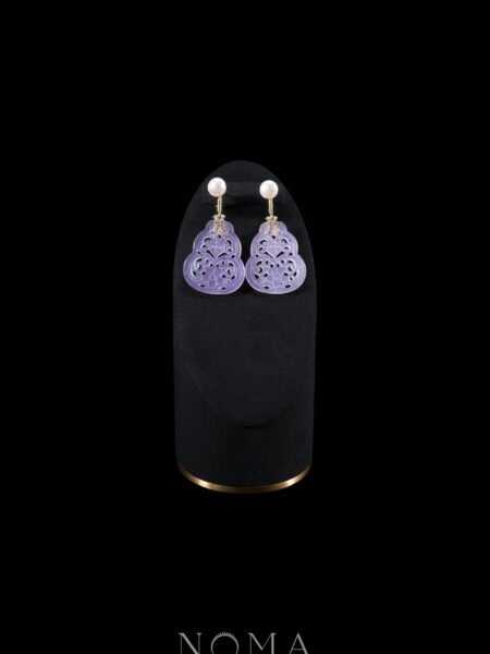Carved Floral Gourd Jade with Pearl Earrings - 18k Yellow Gold, Purple Jade