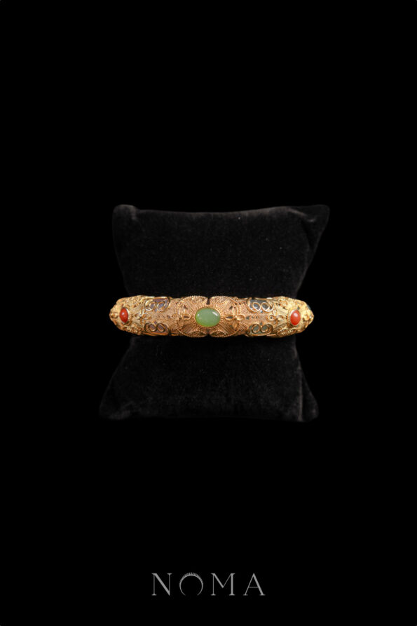 JJW-202300026-Full-Heritage-Ornamental-Jade-Bangle-Doff-Gold-Light-Jade