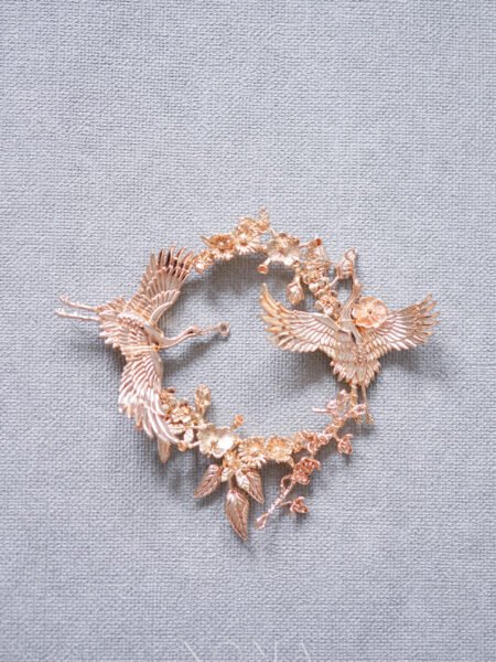 Double Crane in Circle Brooch - Gold