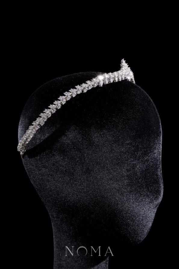 HMC-202300012-Center-Arrangement-Marquise-Side-Crown-Rhodium-White-Gold-1