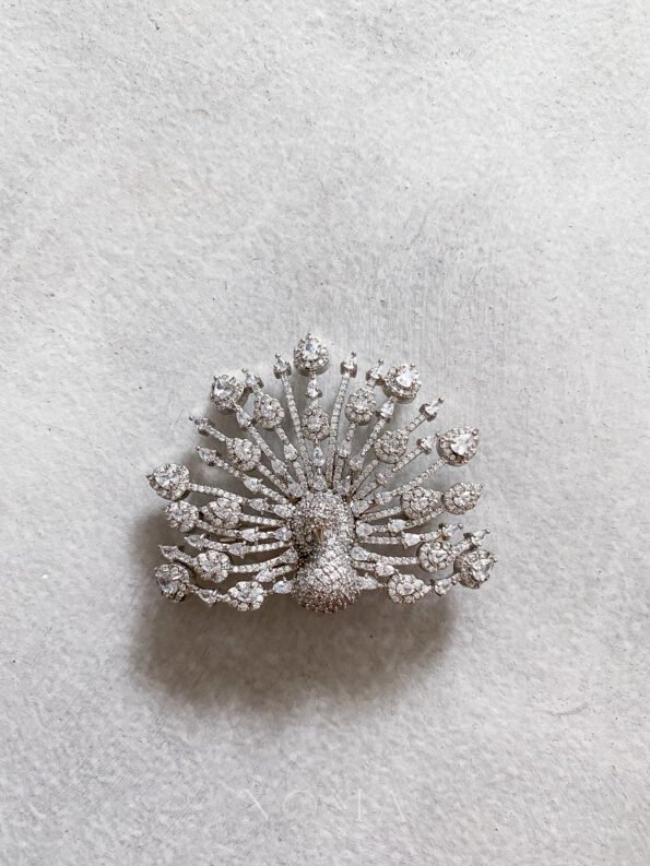 DJW-202000011-3D-Peacock-Brooch-Rhodium-White-Gold-White-Diamond