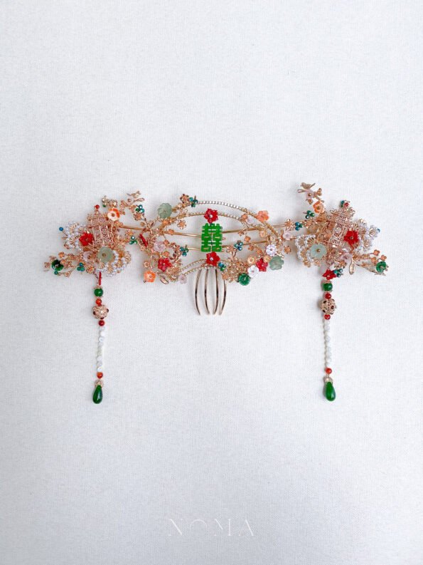 CHN-202200048-Fan-Shaped-Jade-Shuangxi-Pagoda-Set-Gold-Jade-3-pcs