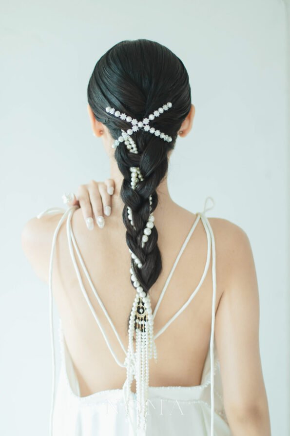 DJW-202200023-Pearl-Halo-Round-Paved-X-Hairpin-Rhodium-White-Gold-White-Pearl-3