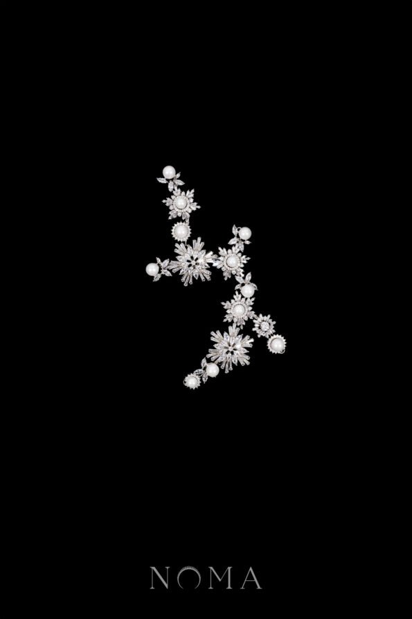 ACC-202400017-Pearly-Snowflakes-Side-HairvineBrooch-White-Gold-1