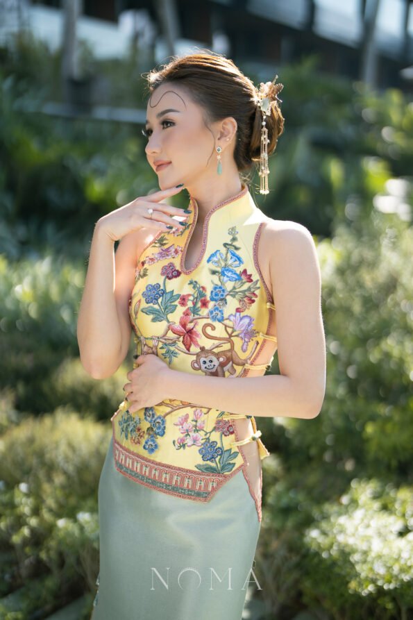 CHN-201900158-Phoenix-Jade-Flowers-Hairpin-Gold-Left-1
