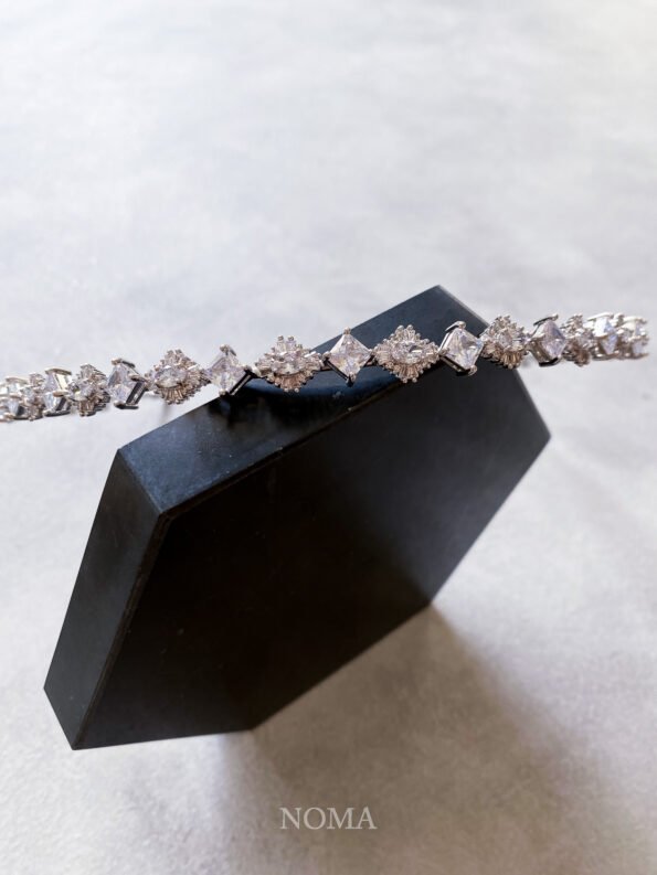 HBC-202000008-Modern-Minimalist-Headband-Rhodium-White-Gold