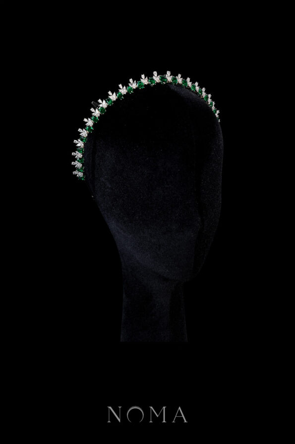 HMC-202400005-Royal-Oval-Crown-Rhodium-White-Gold-Emerald-1