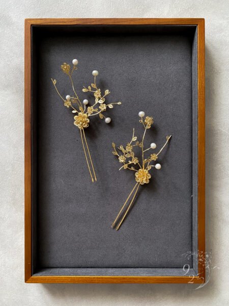 Floral Harmony Hairpin Pair - 18k Yellow Gold (1 pair)