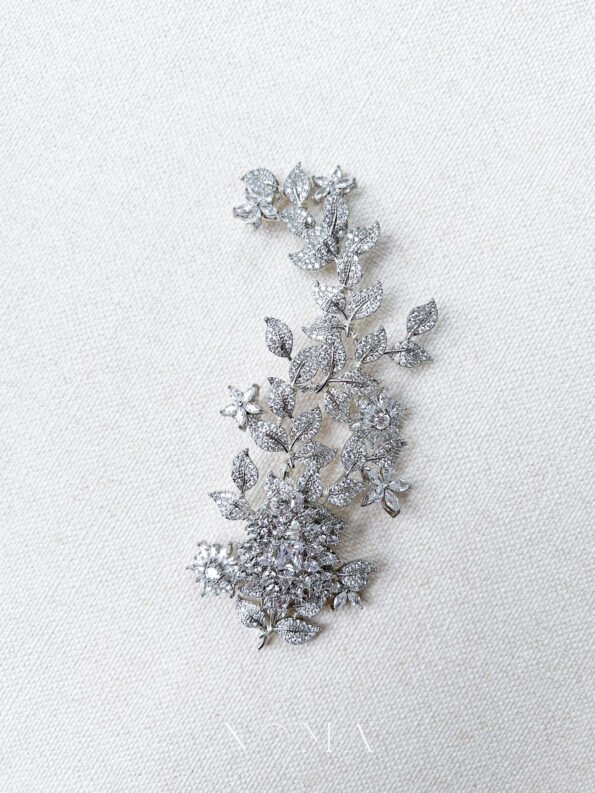 ACC-202100074-Paved-Twigs-Royal-Art-Side-Hairvine-or-Brooch-White-Gold-Right-1