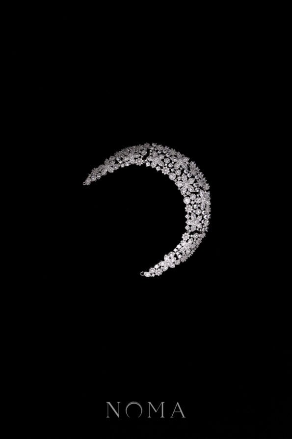 ACC-202300034-Paved-Blooms-Bun-Cuff-White-Gold-3