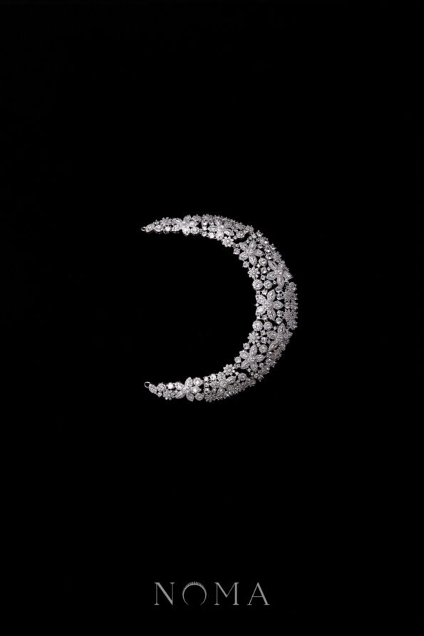 ACC-202300034-Paved-Blooms-Bun-Cuff-White-Gold-4