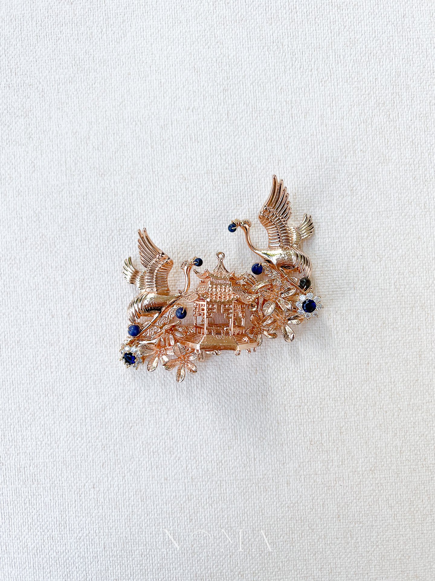 Flying Crane Bouquet Brooch - Gold, Sapphire