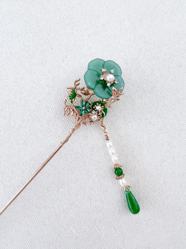 CHN-202200133-Floral-Jade-Twines-Hairpin-Gold-Jade-1