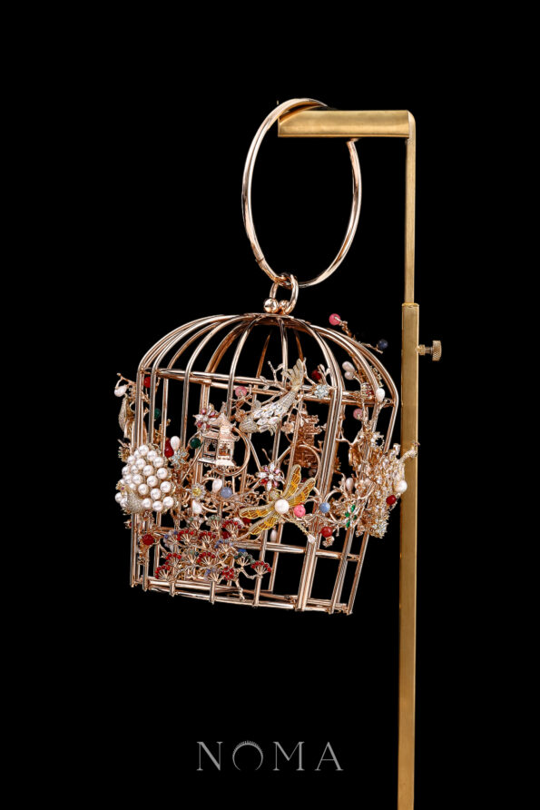 CHN-202300039-Chinese-Scenery-Birdcage-Clutch-Gold