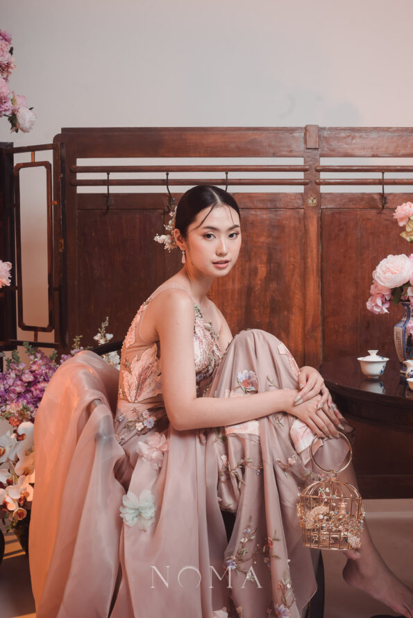 CHN-202300039-Chinese-Scenery-Birdcage-Clutch-Gold-7