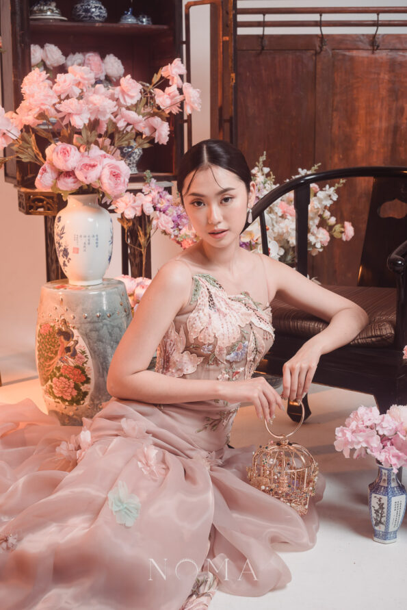 CHN-202300039-Chinese-Scenery-Birdcage-Clutch-Gold-9