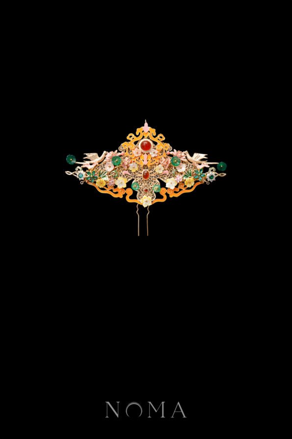 CHN-202400241-Colorful-Fiery-Crane-Lotus-Top-Gold