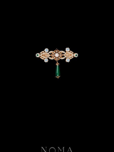 Decorated Arrow Pear Jade Brooch - Gold, Jade