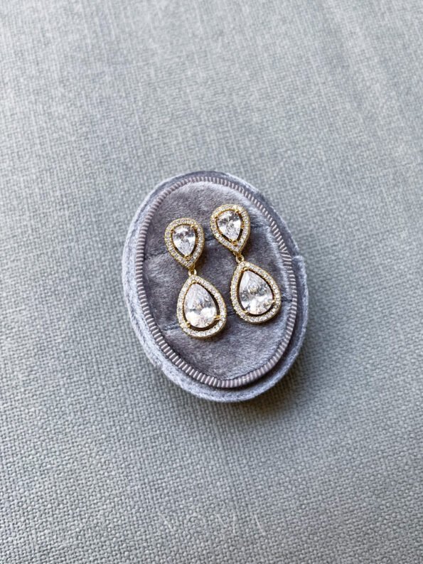 DJW-201900490-DIY-Pear-Top-Pear-Bottom-Earrings-Set-18k-Yellow-Gold-White-Diamond-4-pcs-1