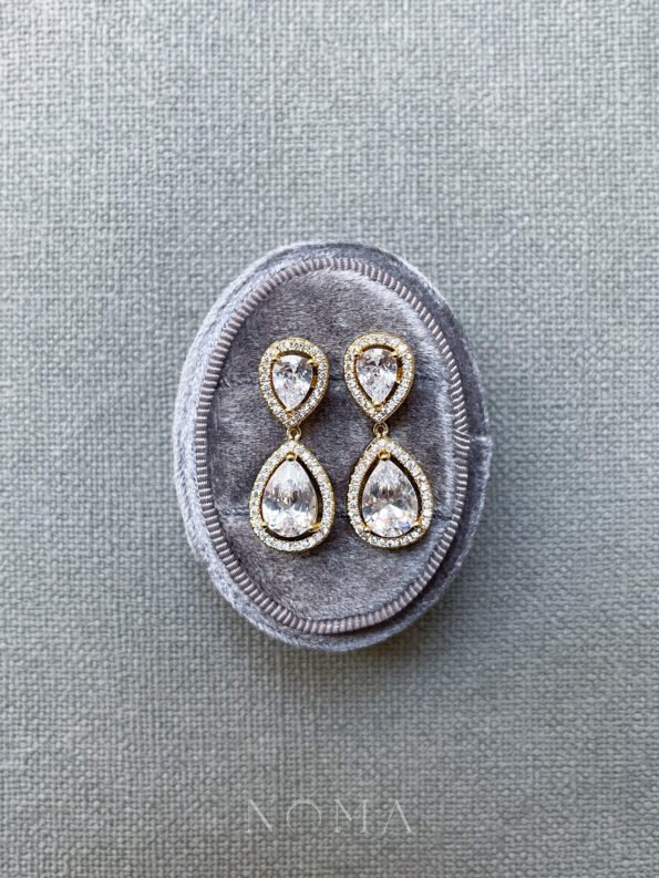 DJW-201900490-DIY-Pear-Top-Pear-Bottom-Earrings-Set-18k-Yellow-Gold-White-Diamond-4-pcs
