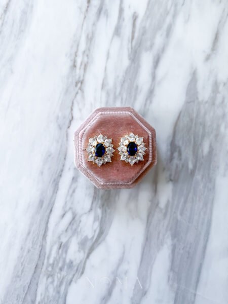 Oval Shine Earrings - 18k Yellow Gold, Sapphire